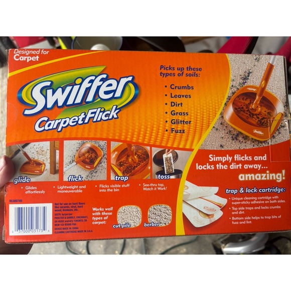 Swiffer Carpet Flick Everyday Carpet Sweeper Starter Kit NEW in Box - Picture 6 of 6